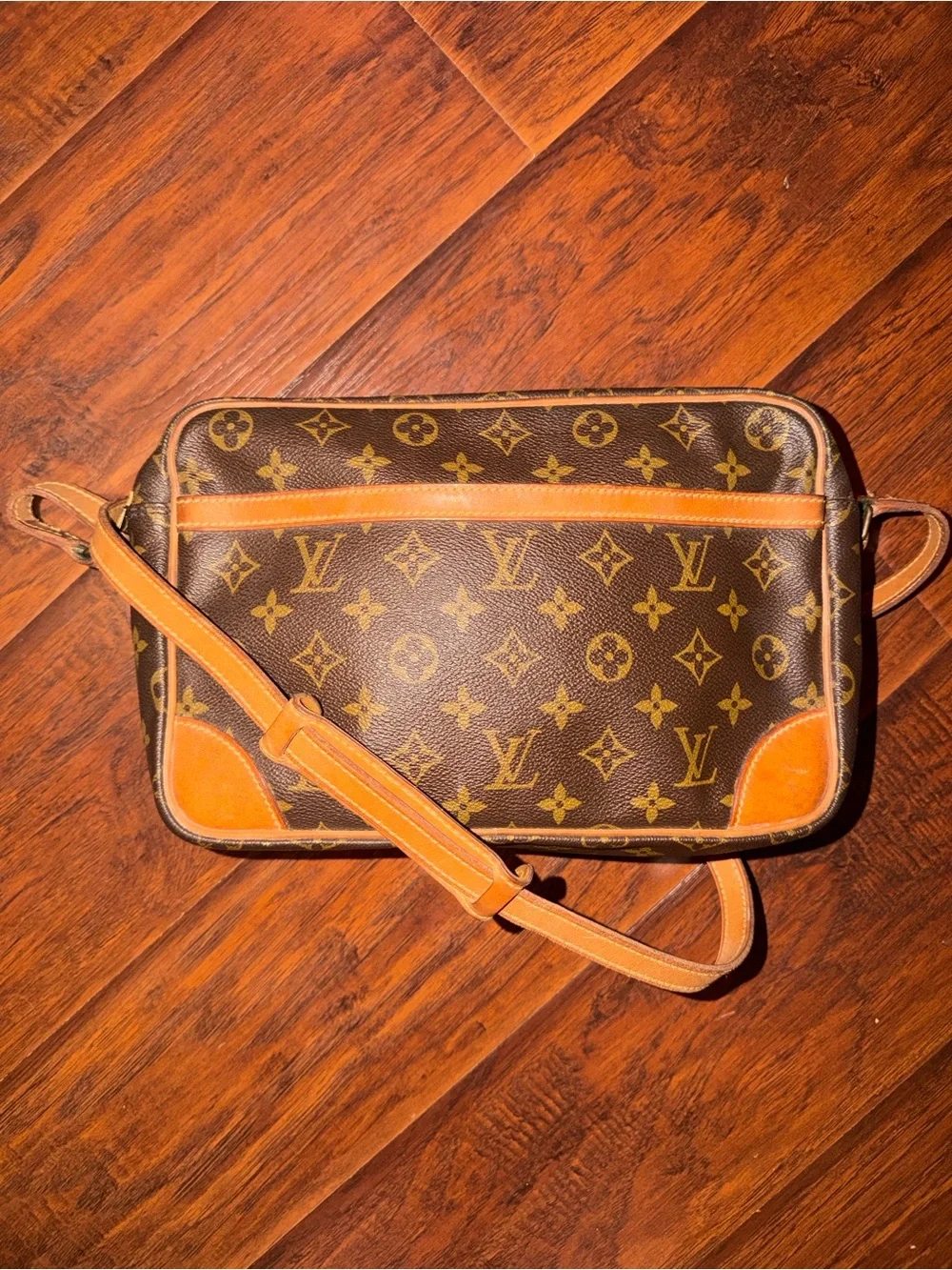 Louis Vuitton Monogram Crossbody in Brown and Tan- Trocadero 27